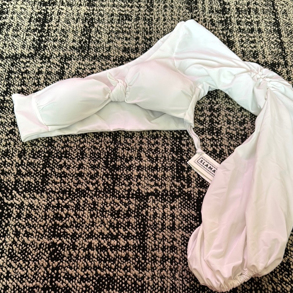 Amir slama White one shoulder bikini top NWT